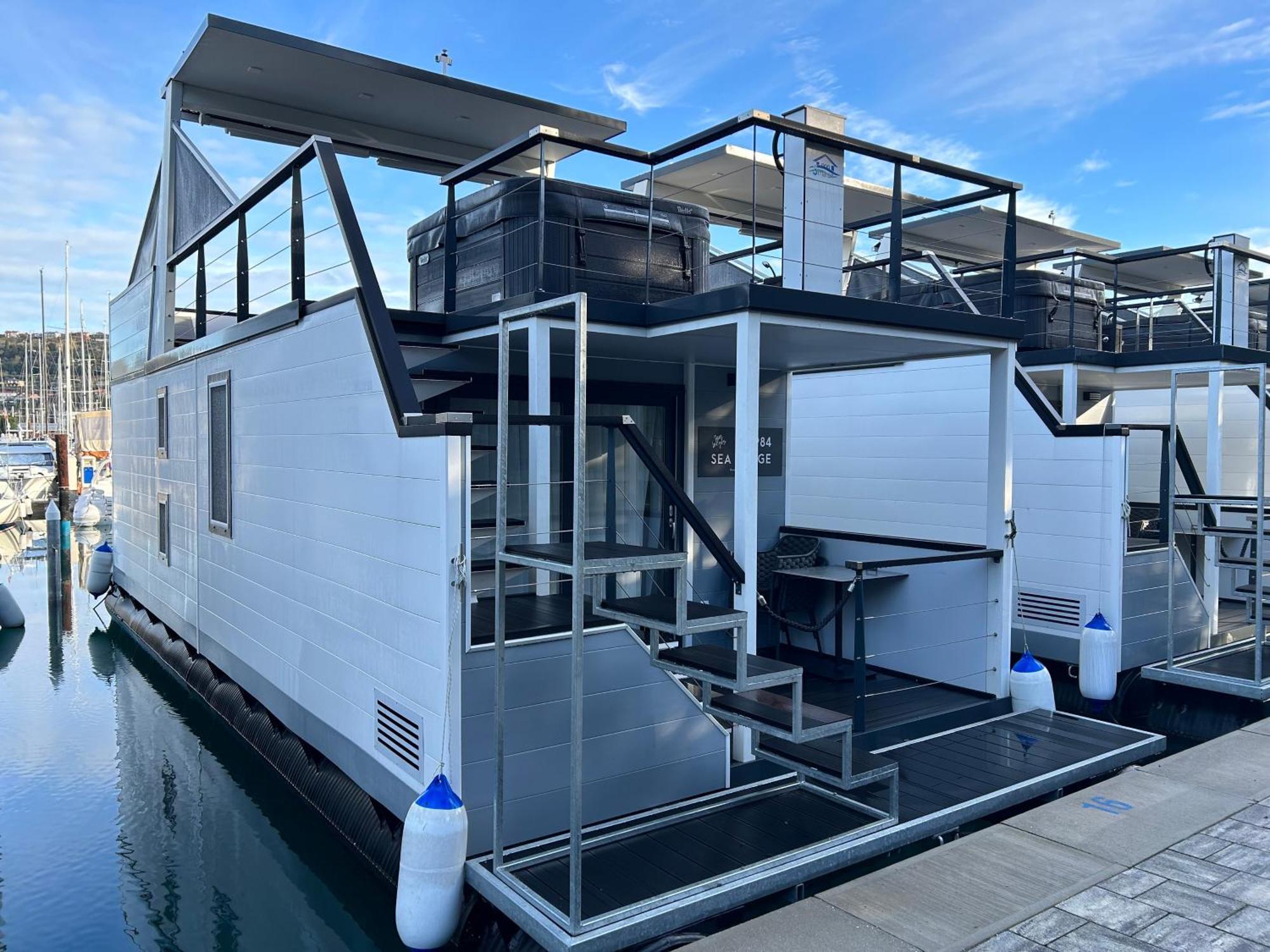 Floating Sea House Shark 2 Apartment Portorož Exterior foto